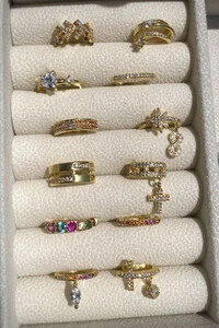 Fake Piercing Zircônias Coloridas Degrade Dourado