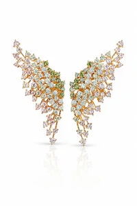 Brinco Asa com Zircônias no Ouro 18k