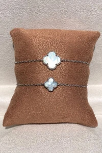 Pulseira Trevo Madrepérola M