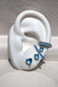 Brinco Ponto luz Coração 6MM Aqua Marine Zircônia Ródio Branco