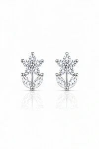 Brinco pequeno flor ouro 18k