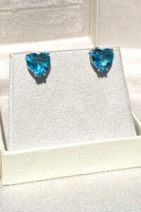 Brinco Coração Azul Birmania Ródio Branco