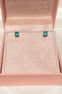 Brinco Ponto luz 3MM turmalina Zircônia Ródio Branco