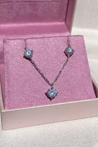 Colar 3 Pontos de Luzes Central 6MM Moissanite Prata 925 Ródio Branco