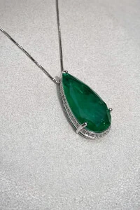 Colar Gota Fusion Esmeralda Ródio Branco