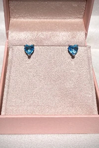 Brinco Ponto luz Coração 6MM Aqua Marine Zircônia Ródio Branco