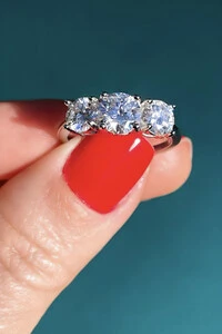 Anel Moissanite Aparador Pedra Central 6MM Prata 925 Ródio Branco