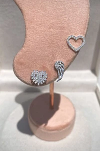 Brinco Coração Zircônias Prata 925