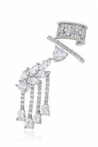 Brinco Earcuff Zircônias Franjas Ródio Branco