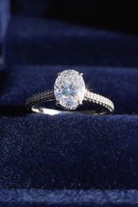 Anel Solitátio Oval Moissanite 7x9 MM Prata 925 Ródio Branco