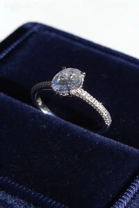 Anel Solitátio Oval Moissanite 7x9 MM Prata 925 Ródio Branco