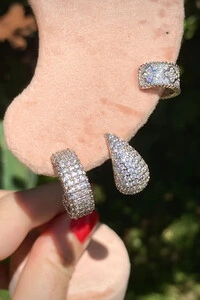 Brinco Argola Daiana Zircônias Ródio Branco