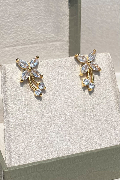 FotoBrinco Flor Zircônias Navete Ouro 18k