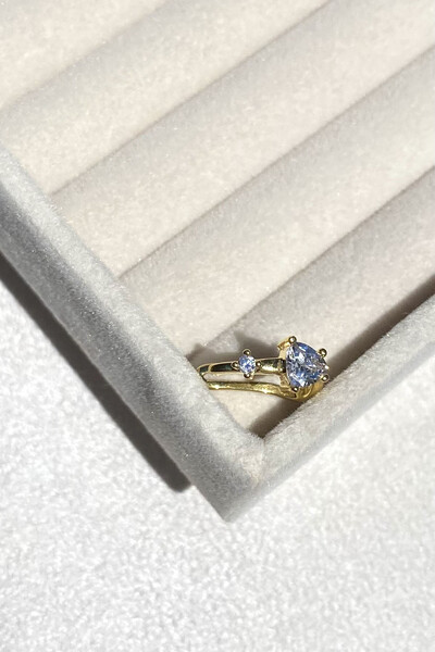 Foto Fake Piercing Coração Zircônias Dourado