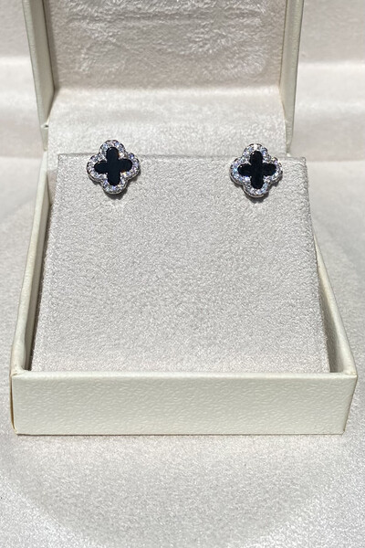 FotoBrinco Trevo Zircônias P Ônix Prata 925 Ródio Branco