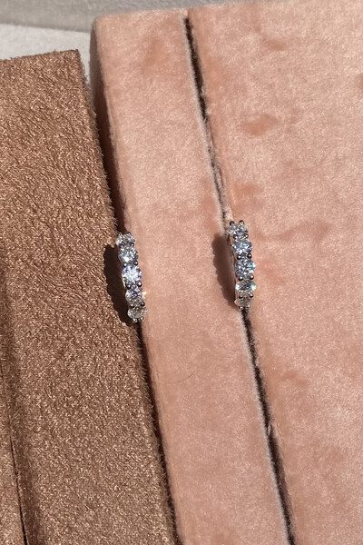 Foto Brinco Argolinha Moissanite Prata 925 com Ródio branco