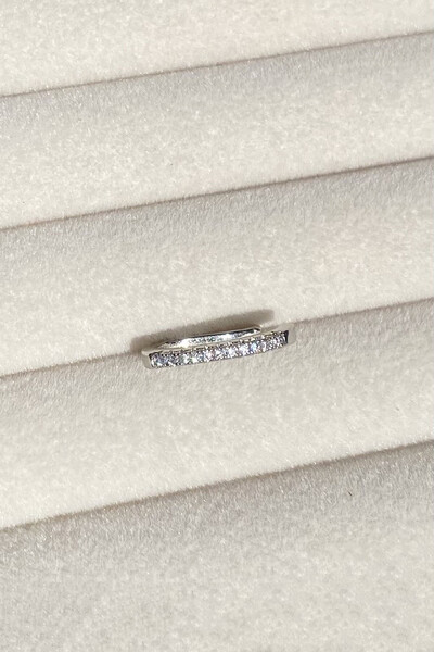 Foto Fake Piercing Zircônias Fino Retangular Ródio Branco