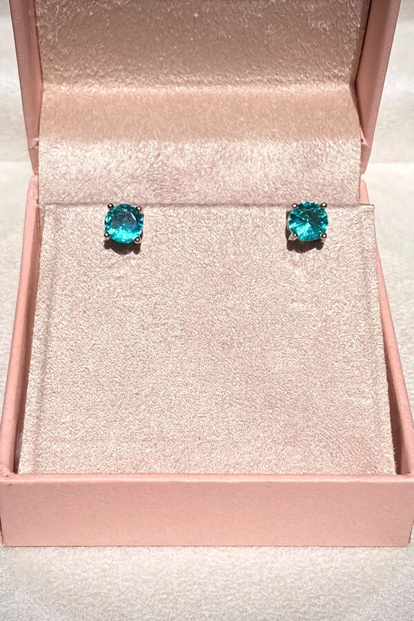 Brinco Ponto luz 6MM turmalina Zircônia Ródio Branco