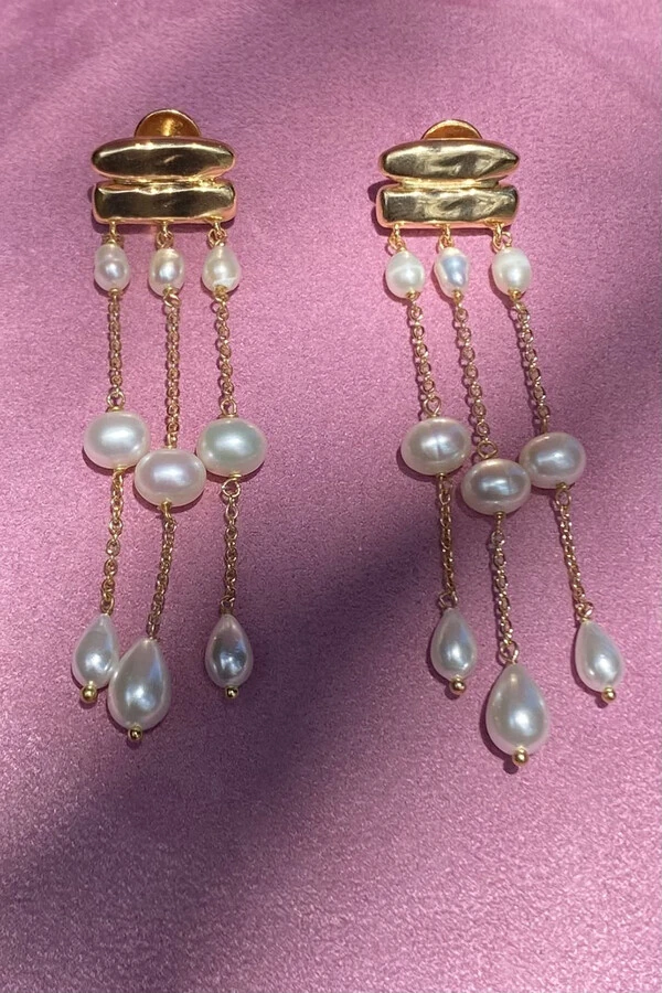 Brinco Franja Pérolas barrocas Ouro 18k