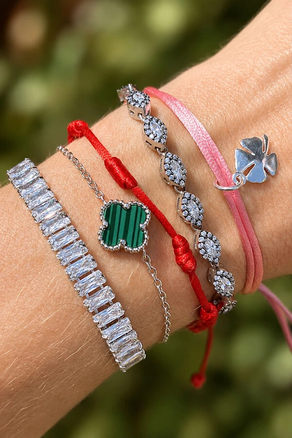 Pulseira Proteção dos 7 Nós Vermelha
