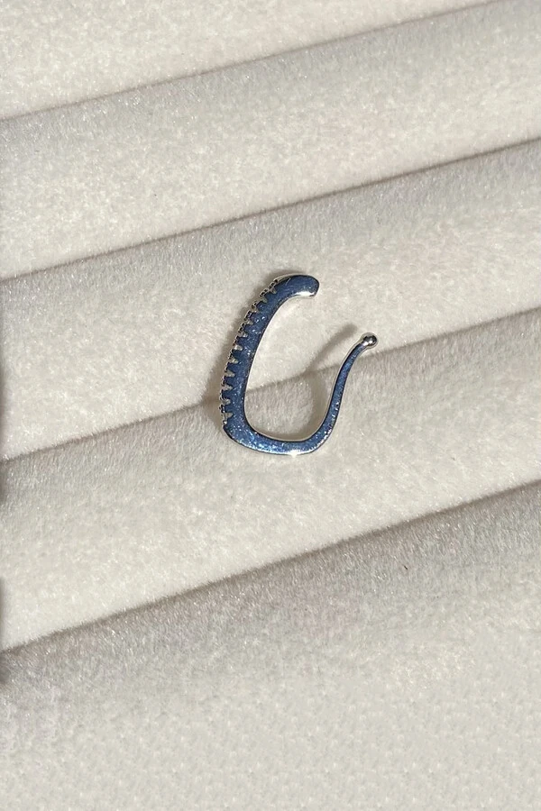 Fake Piercing Zircônias Fino Retangular Ródio Branco