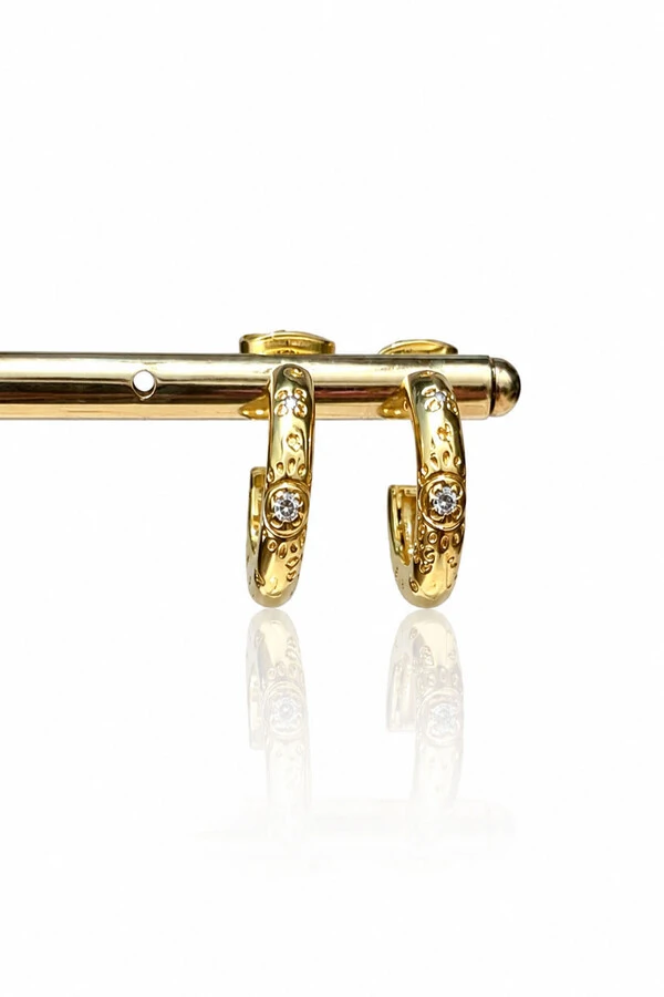 Brinco Argola Olho P Zircônias Ouro 18k