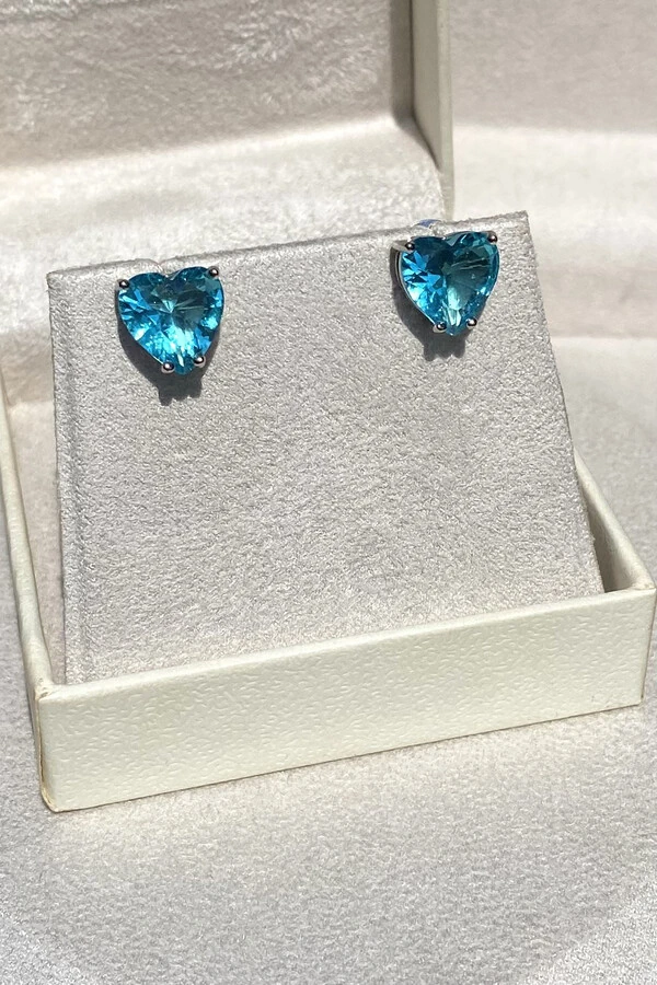 Brinco Coração Azul Birmania Ródio Branco