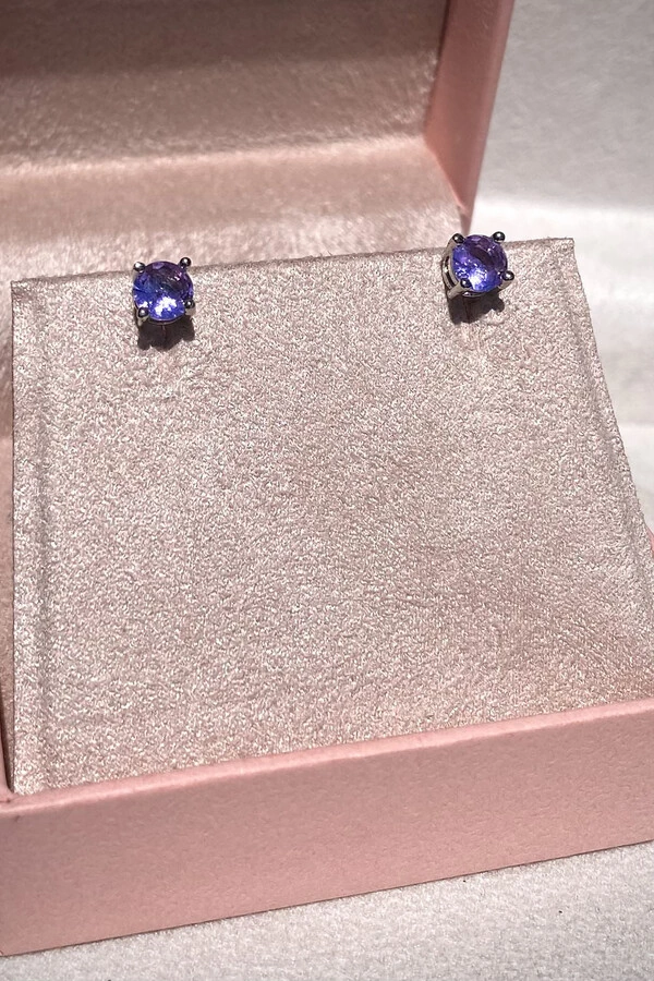 Brinco Ponto luz 5MM Lavanda Zircônia Ródio Branco