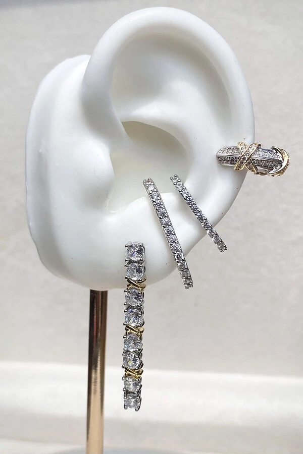 Fake Piercing Earhook Zircônias Ródio Branco