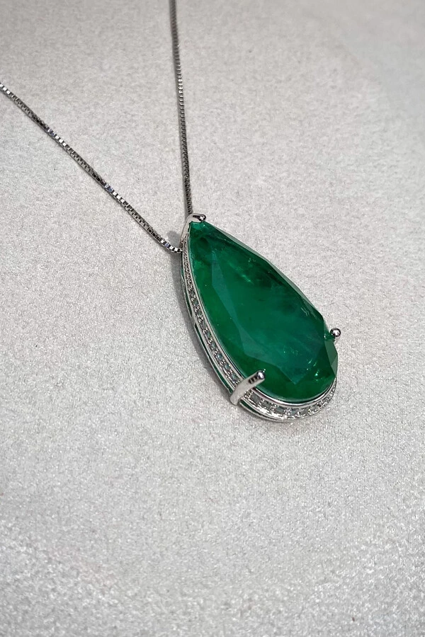 Colar Gota Fusion Esmeralda Ródio Branco