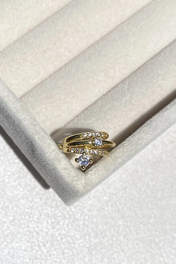 Fake Piercing Sofia Zircônias Dourado