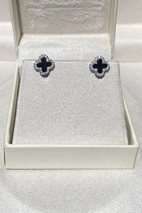 Brinco Trevo Zircônias P Ônix Prata 925 Ródio Branco