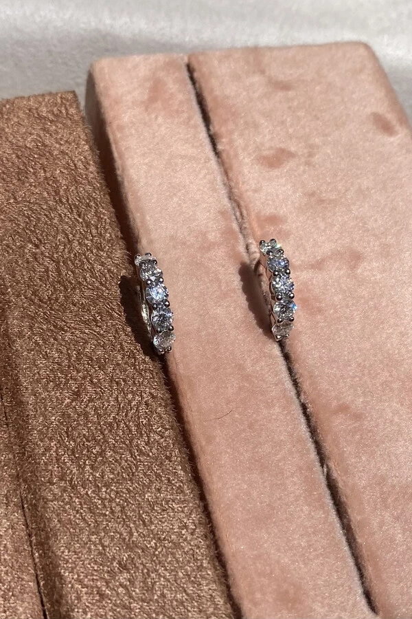 Brinco Argolinha Moissanite Prata 925 com Ródio branco