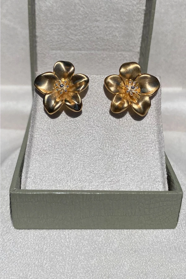 Brinco Flor Fosca M Ouro 18k