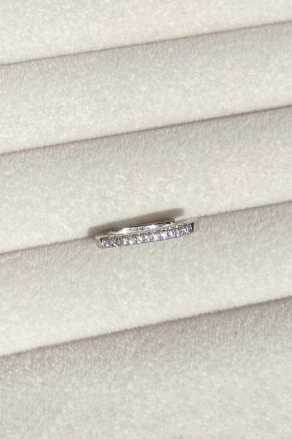 Fake Piercing Zircônias Fino Retangular Ródio Branco