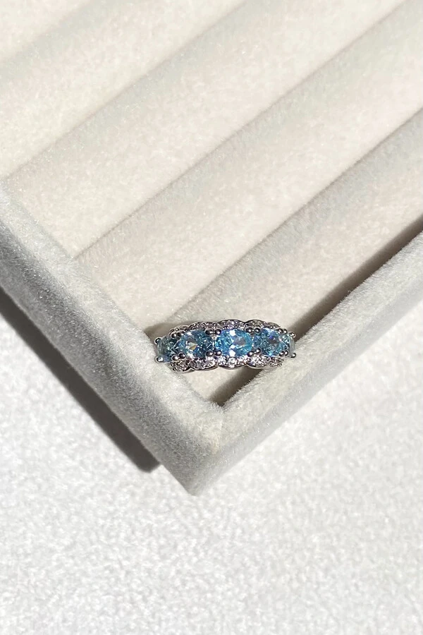 Fake Piercing Zircônias Ovais Aqua Ródio Branco