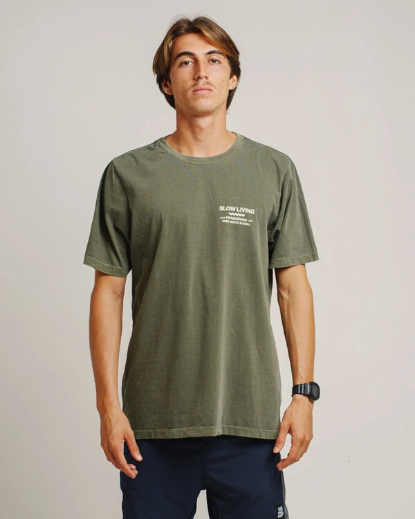 Camiseta Slow Living - Stoned