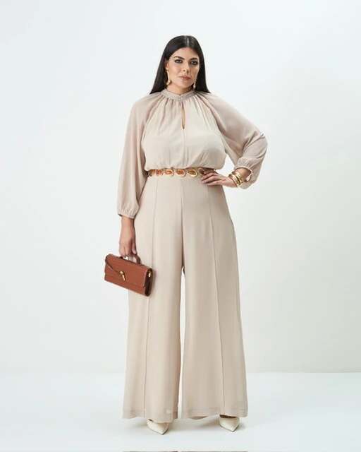 Fotomacacao com franzido na gola quebela