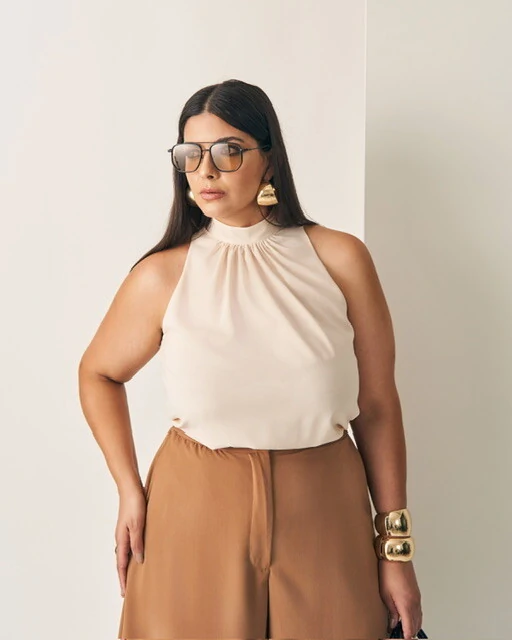 Fotoblusa gola alta quebela