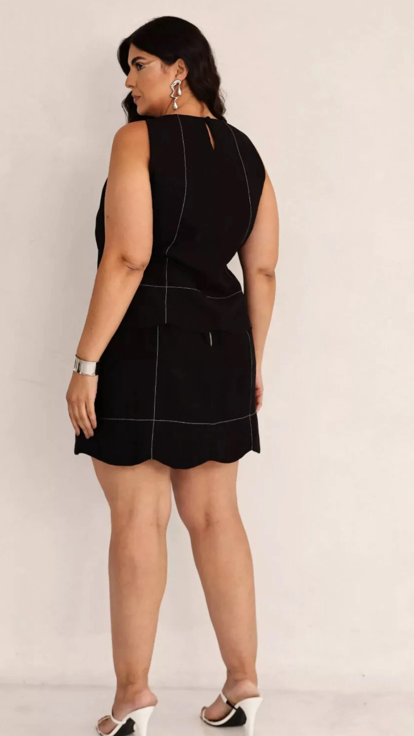 Fotosaia shorts rayon sensoriale prespontado lara upper