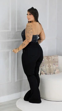 Calça flare black fofinha