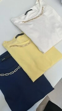 Pre venda t shirt algodao premium menegotti detalhe corrente strass tellos