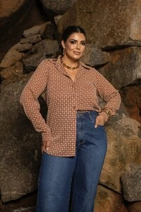 pre venda camisa texturizada bordada season divas