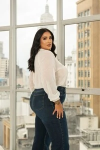 PRE VENDA blusa manga com detalhe lastex divas