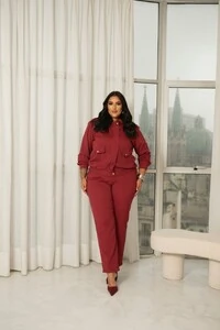 PRE VENDA conjunto jaqueta com calca reta divas