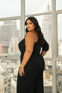 PRE VENDA conjunto blusa um ombro e pantalona divas