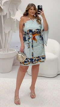 vestido um ombro e faixa lore erika