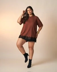 t shirt over sized chant com renda kayla