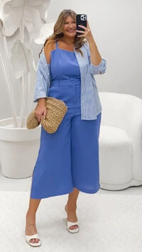 pre venda conjunto calca pantcourt com fenda lateral + cropped com elastex linho milan
