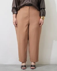 Calça alfaiataria cenoura carol kayla